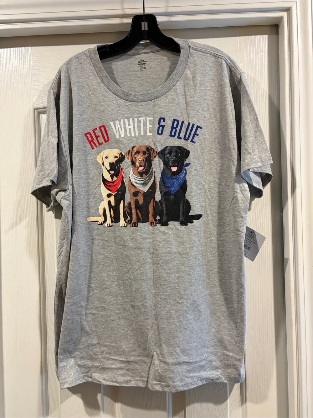 Celebrate Patriotic Red White & Blue Dogs Graphic Tee - Gray NWT size XL - Picture 3 of 4